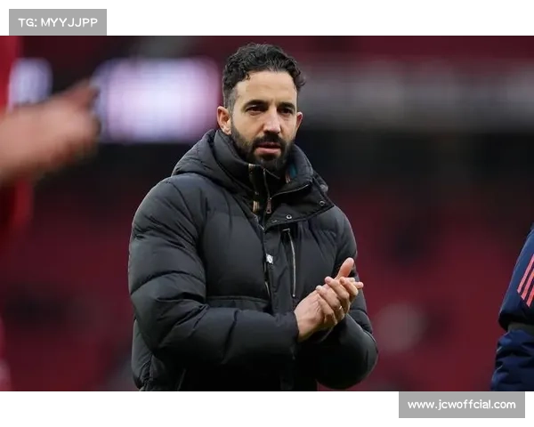 阿莫林下课内幕:不满曼联阵容,主动寻求离任