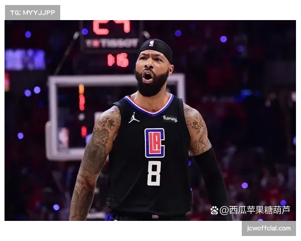 战术板:解析里尔如何用高压逼抢限制马赛的进攻组织